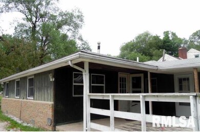 204 N Eisele Dr, Peoria, IL 61604 - photo 2