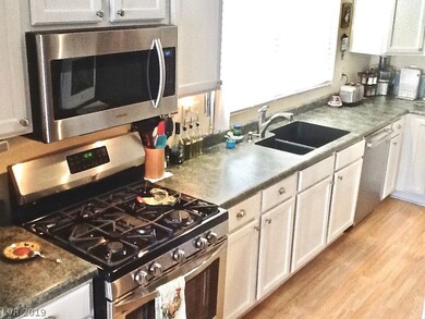 Kitchen-updated appliances!