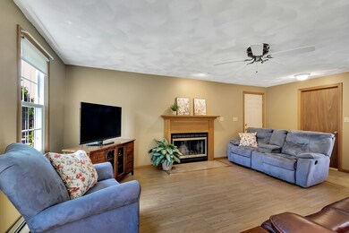 6 Olde Farm Ln, North Reading, MA 01864 - photo 4