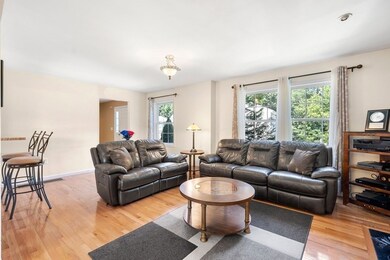 29 Hourihan St, Peabody, MA 01960 - photo 5