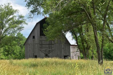 10220 SW Davis Rd, Harveyville, KS 66431 - photo 7