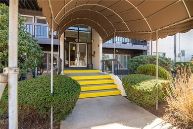 400 Narragansett Pkwy unit 3, Warwick, RI 02888 - photo 5