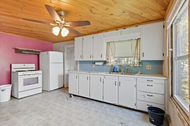 81 North St, Northfield, VT 05663 - photo 5