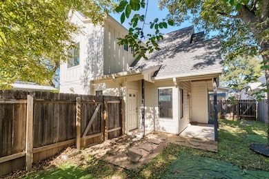 2209 Willow St unit B, Austin, TX 78702 - photo 2