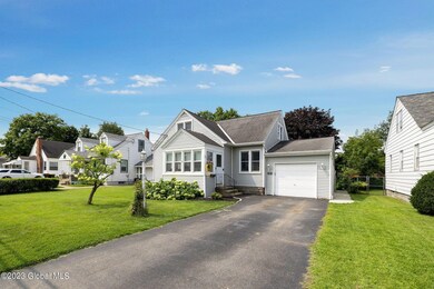 3-web-or-mls-1909 Ferguson St_03