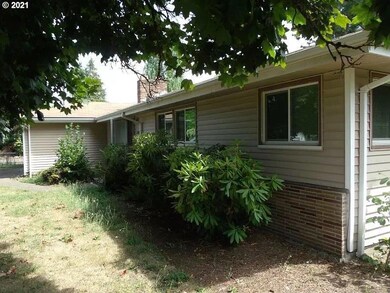 2158 Cal Young Rd, Eugene, OR 97401 - photo 3