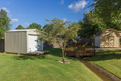 8502 Mar Vista Ct, Louisville, KY 40219 - photo 4