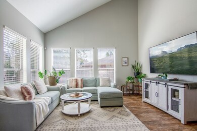 31035 Sundance Woods Ct, Spring, TX 77386 - photo 3