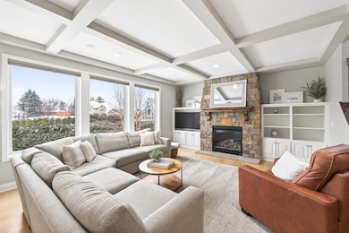 5865 Comstock Ln N, Minneapolis, MN 55446 - photo 4