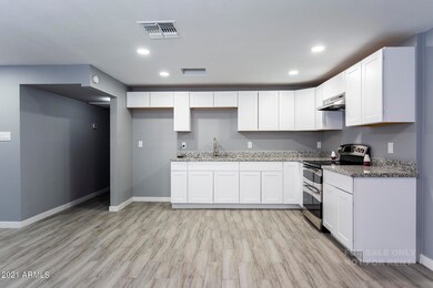 5643 W Palm Ln, Phoenix, AZ 85035 - photo 7