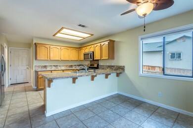 Kitchen/Dining