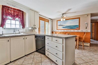 3 Sheridan St, Nashua, NH 03064 - photo 4