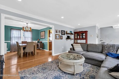 Living Rm into Dining Rm