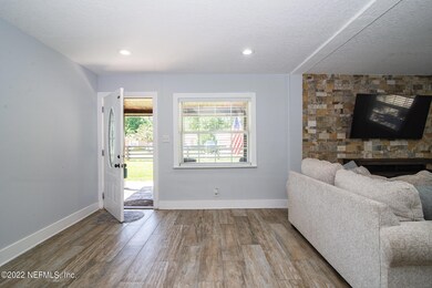 3913 Packard Dr, Jacksonville, FL 32246 - photo 7