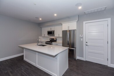 11 Minot St unit 304, Dorchester, MA 02122 - photo 4