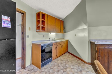 865 Windsor Perrineville Rd, East Windsor, NJ 08520 - photo 7