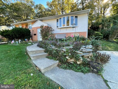 3019 Chapel View Dr, Beltsville, MD 20705 - photo 2