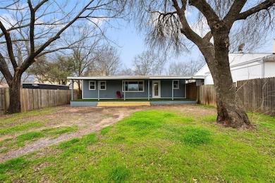 View of front of house featuring a porch