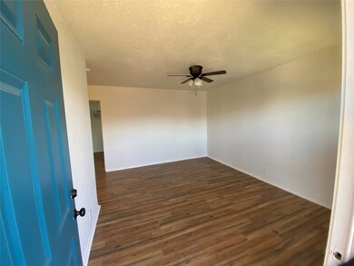 4706 Yellowstone Blvd unit 18, Houston, TX 77021 - photo 2