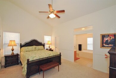 3180 N Mckelvey Ave, Fresno, CA 93727 - photo 7