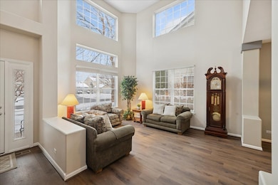 8 Litchfield Ct unit 1, Lake In the Hills, IL 60156 - photo 2