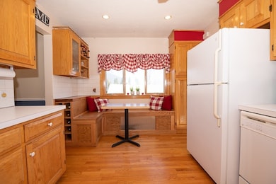 32 Rowena St, Worcester, MA 01606 - photo 7