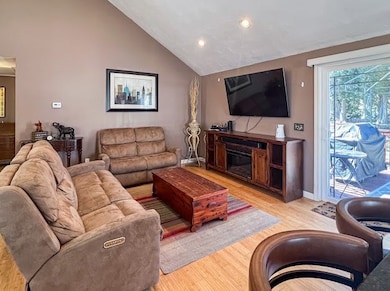 67 Garrison Ave, Worcester, MA 01606 - photo 7