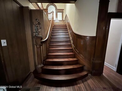 1238 Union St unit 3, Schenectady, NY 12308 - photo 2