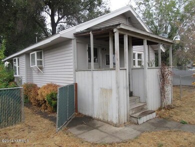 561-834098-back left