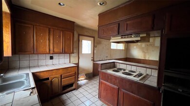 928 Jerry Ln, Bedford, TX 76022 - photo 7