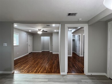 1408 Allen St, Rosenberg, TX 77471 - photo 4