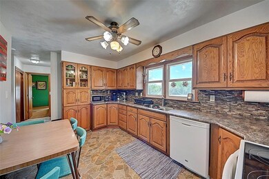 5006 Rolling Acres Rd, Walker, IA 52352 - photo 6