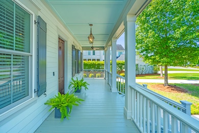 1510 Windlass Way oversized front porch