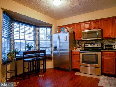 18804 Sky Blue Cir, Germantown, MD 20874 - photo 5