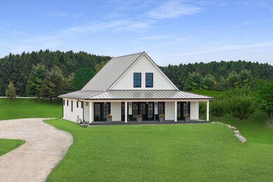 7118 Southview Rd, Manitowoc, WI 54220 - photo 2