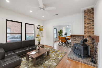 915 Pizer St, Houston, TX 77009 - photo 3