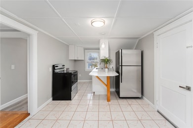 370 Market St unit 2, Warren, RI 02885 - photo 4