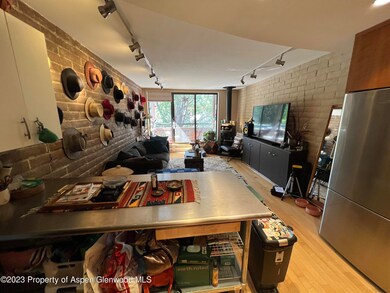 Kitchen + Living 2