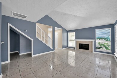 7810 Mauvewood Dr, Houston, TX 77040 - photo 7