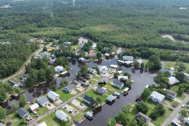 6117 Kiowa St, Kiln, MS 39556 - photo 5