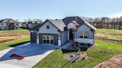 12151 N Forest Ct, Kansas City, MO 64165 - photo 5