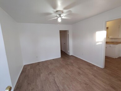 1110 41st St unit B, Lubbock, TX 79412 - photo 7