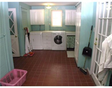 222 E Elm St, Yarmouth, ME 04096 - photo 4