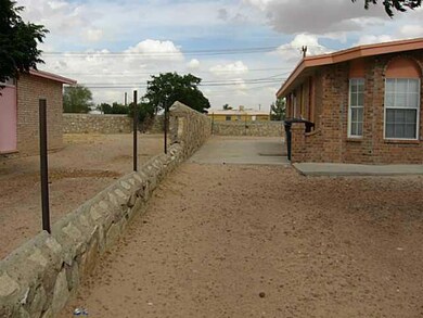 14596 Achim Dr, El Paso, TX 79928 - photo 2