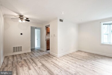 804 S Arlington Mill Dr unit 11202, Arlington, VA 22204 - photo 6