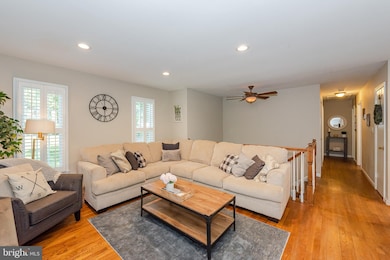 5407 Fantail Dr, Sykesville, MD 21784 - photo 4