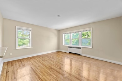 Riverdale Park unit G24, Bronx, NY 10471 - photo 3