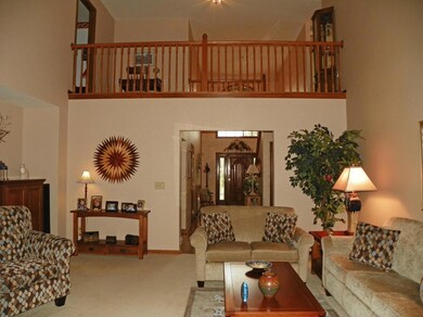 Open to upper level Loft/hallway