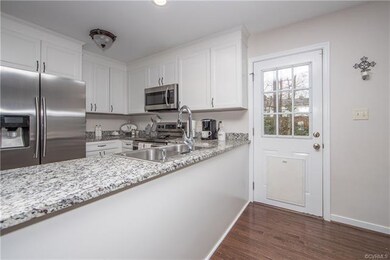 stunning kitchen with eat-in space, granite counte