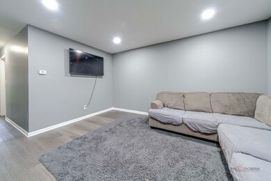 unlisted-address, Zion, IL 60099 - photo 3